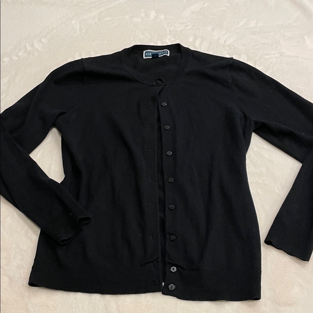 ☺️ Karen Scott Black Button-Up Cardigan